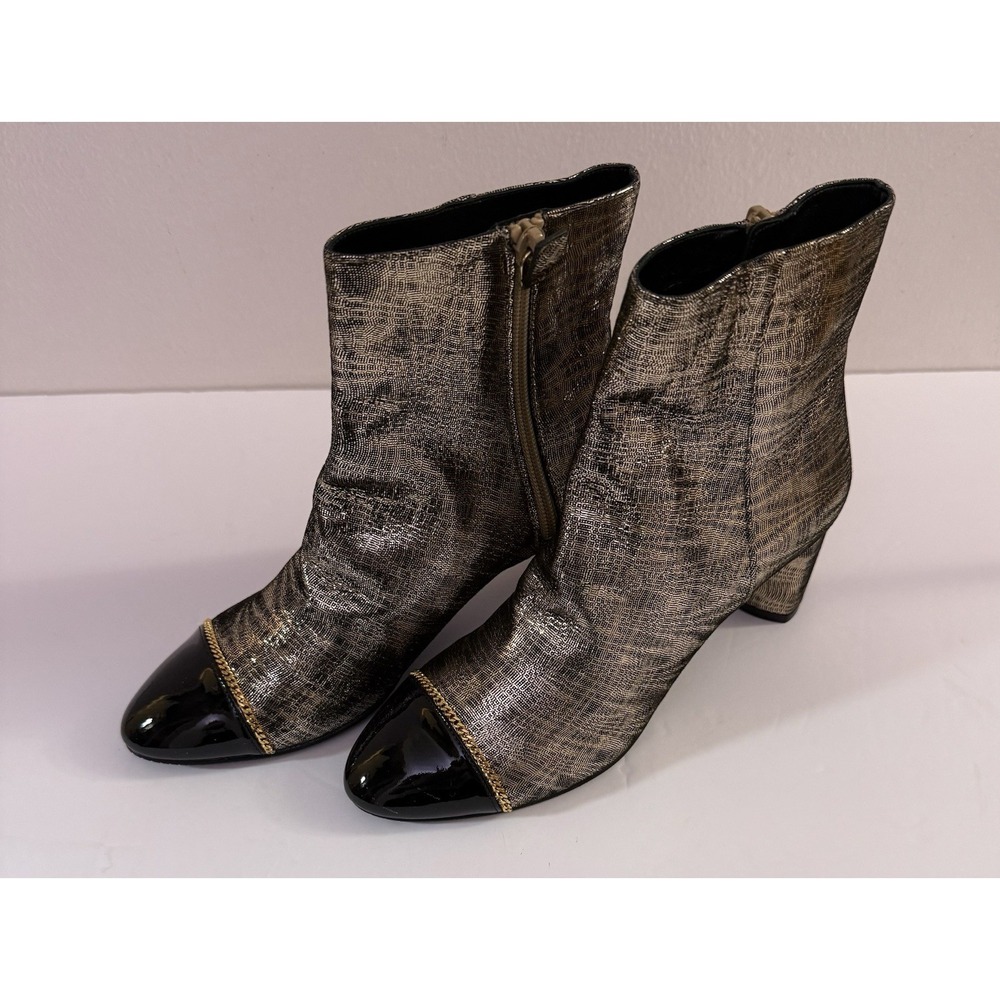 NWOB Stuart Weitzman black & gold leather ankle boots size 6.5